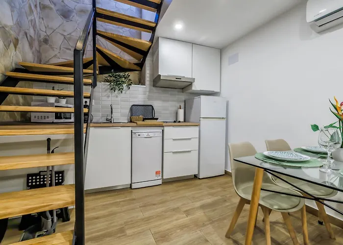 Casa Naranjos - Terraza En El Casco Historico 別荘