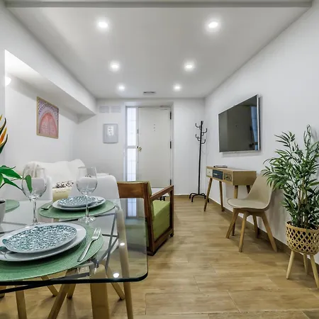 Casa Naranjos - Terraza En El Casco Historico Tatil Evi *